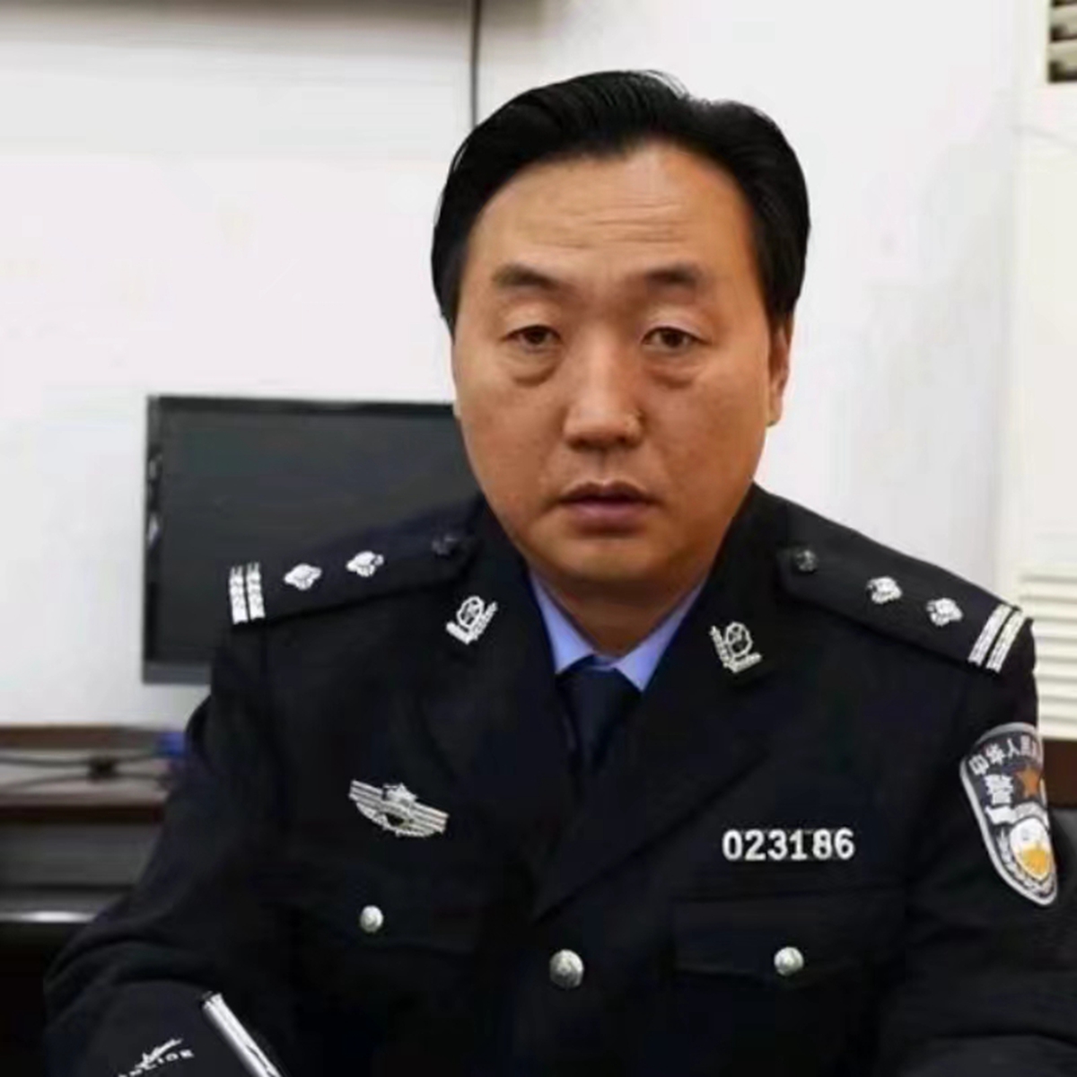<strong>网传毕节市七星关公安分局原副局长发视频称遭遇蒙冤，网友：群</strong>